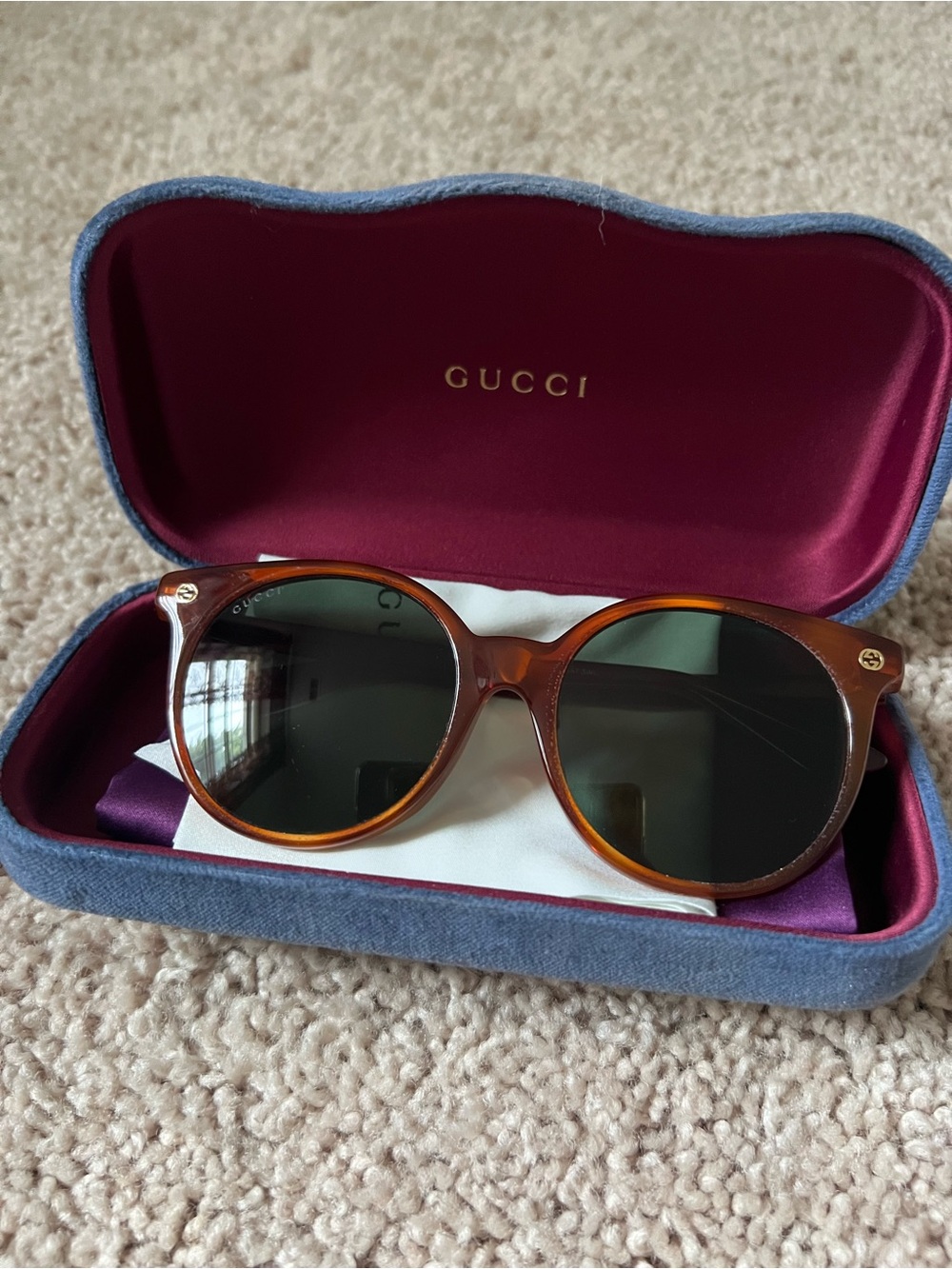 Gucci Brown Tortoiseshell Frame Sunglasses with Dark Green Lenses